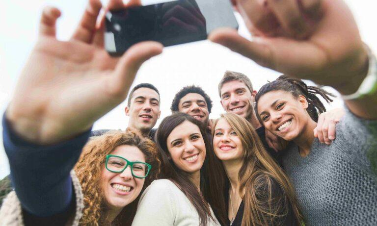 photo of college students taking a selfie